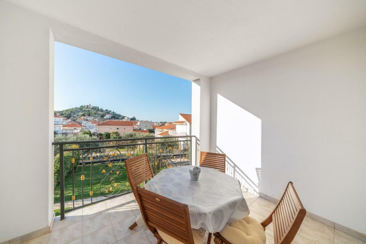 Perla Alba Apartments Tribunj  Exterior photo